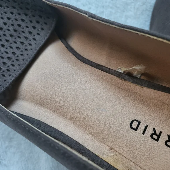 Torrid laser-cut faux suede pointed-toe loafers 10W - Picture 10 of 11